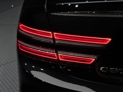 GENESIS G80 (RG3) - 10