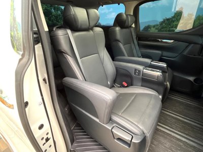 TOYOTA ALPHARD - 9
