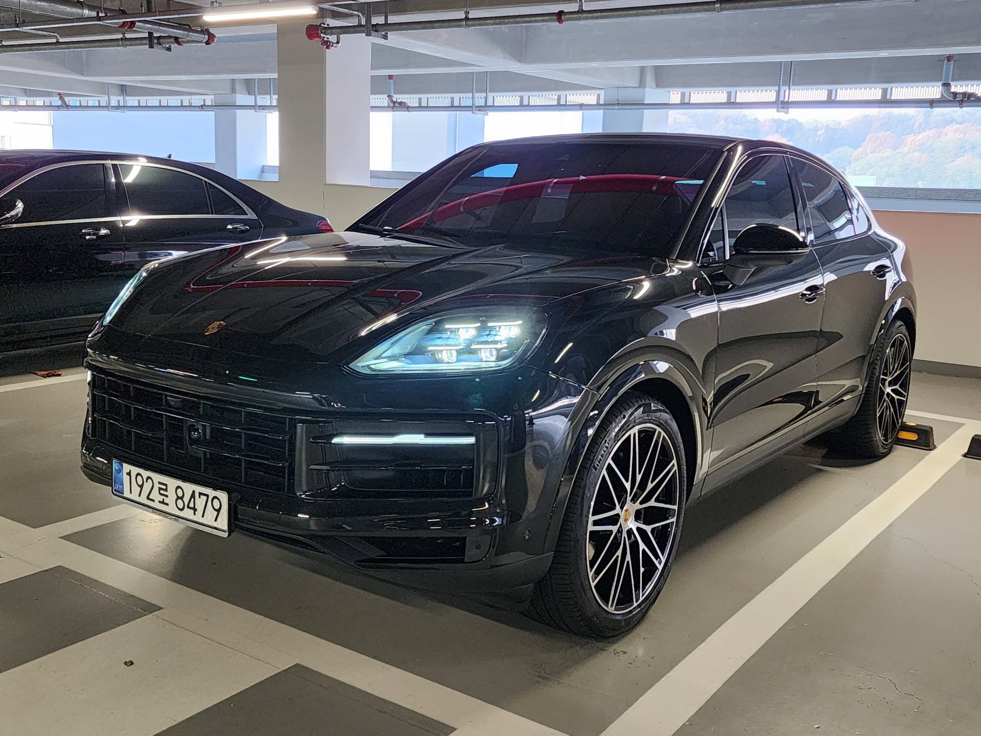 PORSCHE CAYENNE - View 1