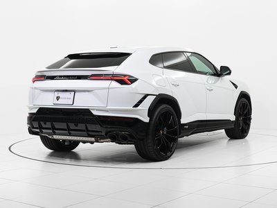LAMBORGHINI URUS - 8