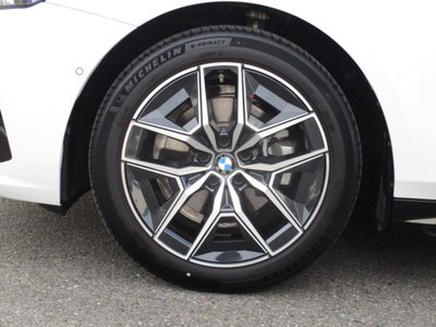 2025 BMW 5 SERIES thumbnail 16