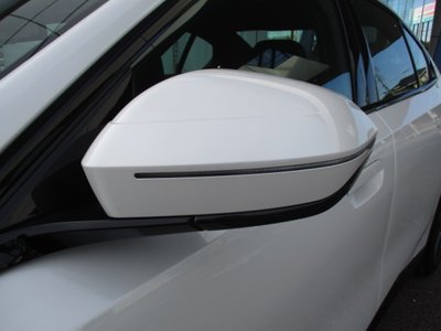 2025 BMW 5 SERIES thumbnail 14