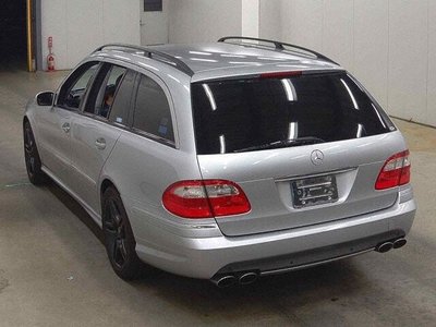 MERCEDES-BENZ E-CLASS AMG - 2