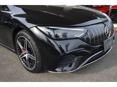 MERCEDES-BENZ EQE - 7