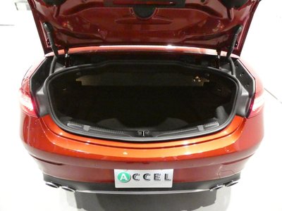 MERCEDES-BENZ E-CLASS - 8