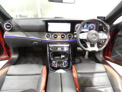 MERCEDES-BENZ E-CLASS - 3