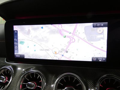 MERCEDES-BENZ E-CLASS - 9