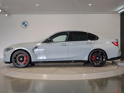 BMW M3 SEDAN - 7