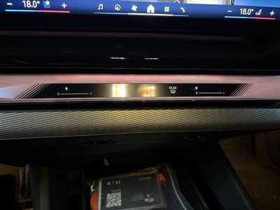 2025 BMW 5 SERIES thumbnail 14