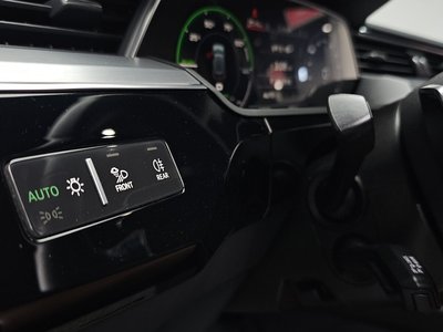 2020 AUDI E-TRON 缩略图 26