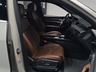 2020 AUDI E-TRON 缩略图 18