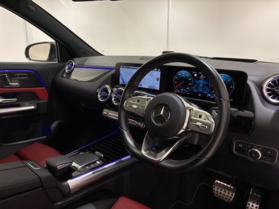 MERCEDES-BENZ GLA - 2