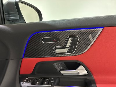 MERCEDES-BENZ GLA - 7