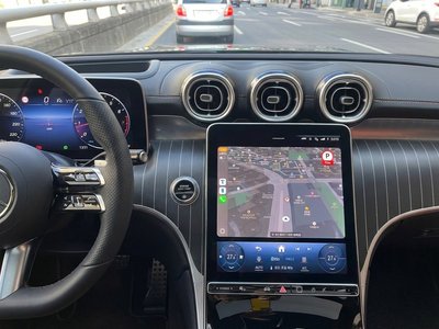 MERCEDES-BENZ GLC - 7