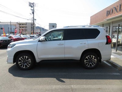 TOYOTA LAND CRUISER PRADO - 9