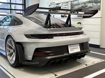 صورة 8 لـ 2025 Porsche 911