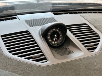 2025 Porsche 911 — миниатюра 18