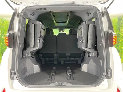 2025 Toyota ALPHARD — миниатюра 40