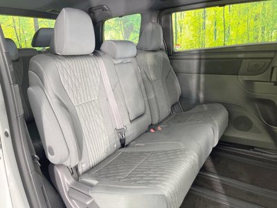 صورة 9 لـ 2025 Toyota ALPHARD