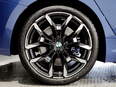 2025 BMW 3 SERIES 缩略图 31