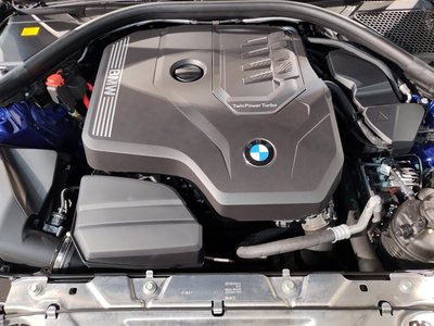2025 BMW 3 SERIES photo 5