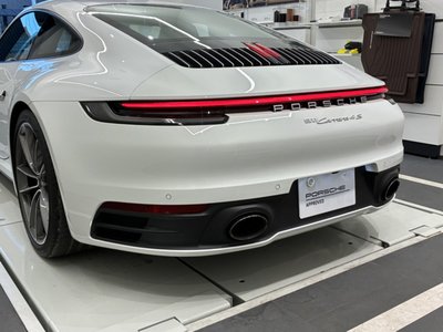 PORSCHE 911 - 4