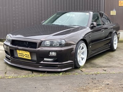 NISSAN SKYLINE