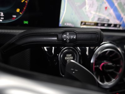 MERCEDES-BENZ CLA - 9