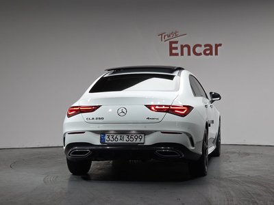 MERCEDES-BENZ CLA - 4