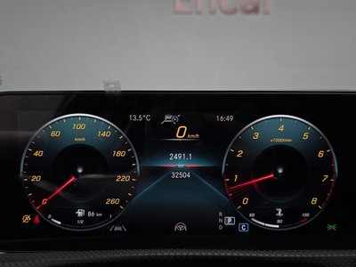 MERCEDES-BENZ CLA - 8