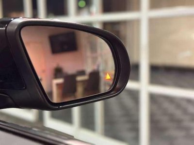 MERCEDES-BENZ GLA - 9