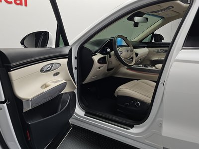 صورة 10 لـ 2021 Genesis GV70