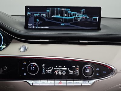 2021 Genesis GV70 thumbnail 14