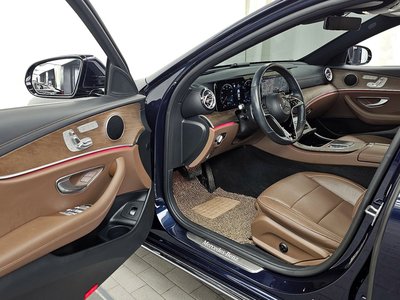 MERCEDES-BENZ E-CLASS - 10