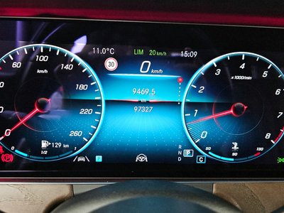 MERCEDES-BENZ E-CLASS - 8