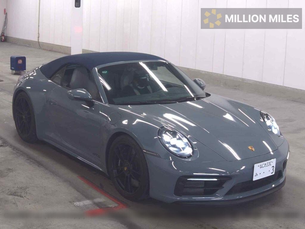 PORSCHE 911 - View 1