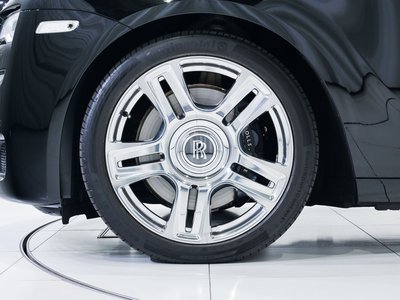 2016 ROLLS-ROYCE GHOST — миниатюра 16