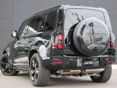 LAND ROVER DEFENDER - 7