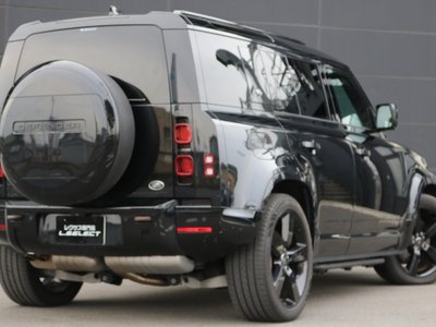 LAND ROVER DEFENDER - 9