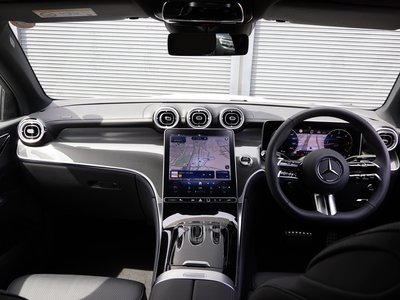 MERCEDES-BENZ GLC - 7