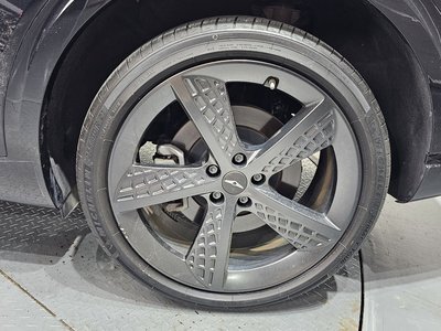 صورة 6 لـ 2021 Genesis GV70