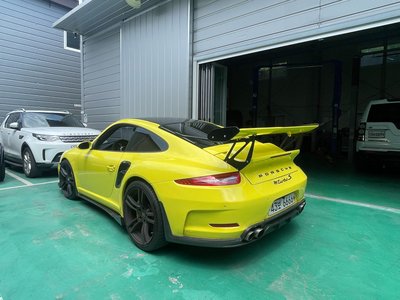 PORSCHE 911 - 4