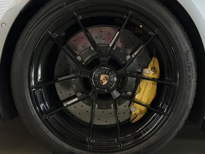 PORSCHE 911 - 6
