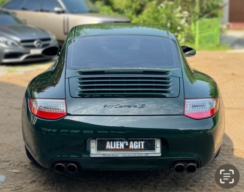 PORSCHE 911 - View 1