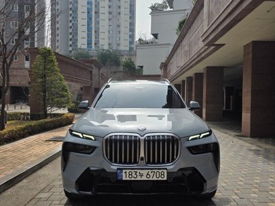 BMW X7 - 1