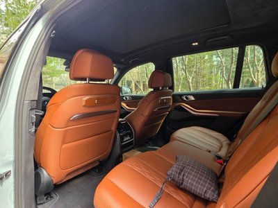 BMW X7 - 7
