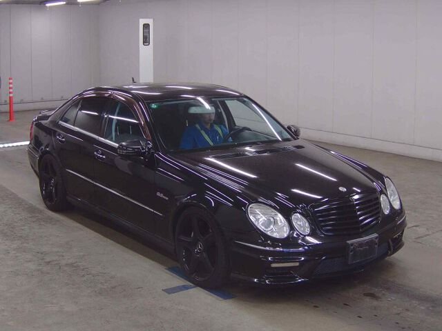 2007 Mercedes-BENZ E-CLASS AMG 照片 1