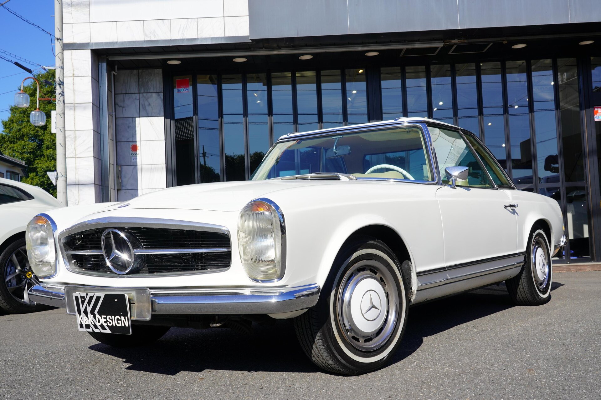 MERCEDES-BENZ SL - View 1