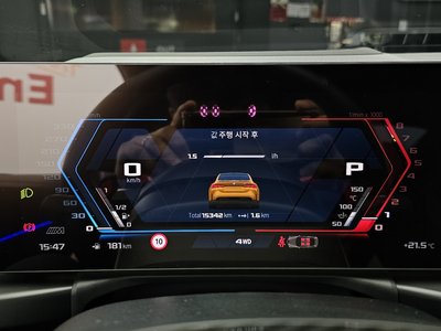 2025 BMW M4 — миниатюра 11