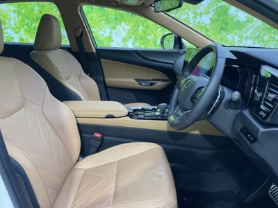 LEXUS NX - 4